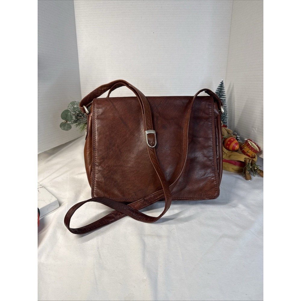Beautiful Genuine Leather Made In India  11" Messenger Style Full Flap Bag 7Comp